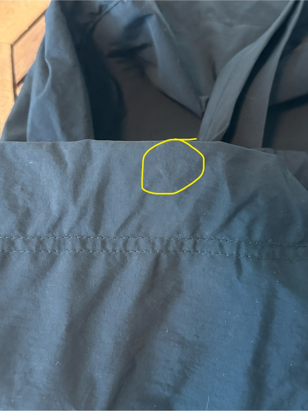 Uniqlo Drawstring Bag in Black - Picture 10 of 14